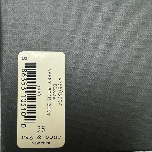 Rag & Bone Avery Leather Ankle Boot
Size 5, great condition - Picture 7 of 8